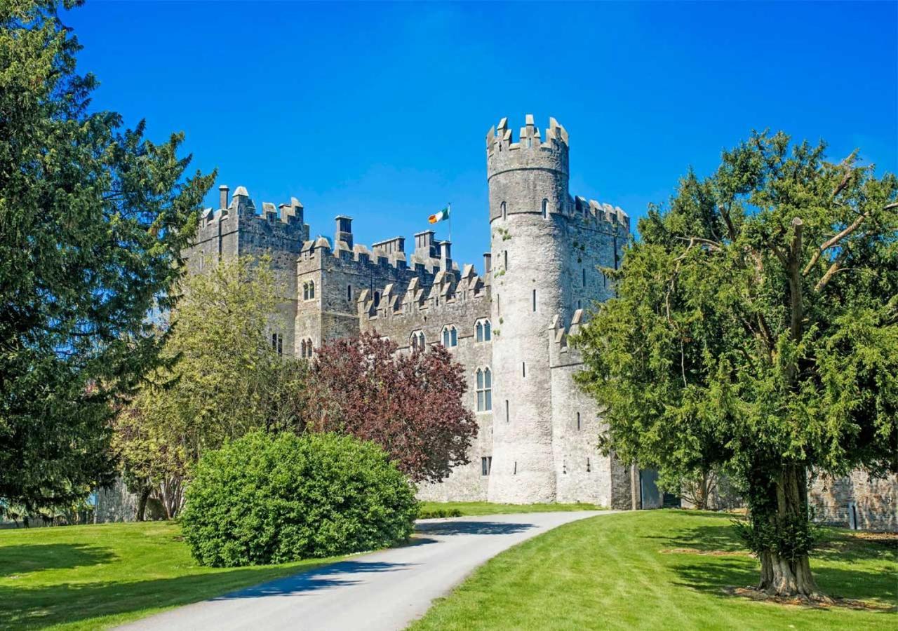 Готель Kilkea Castle Екстер'єр фото